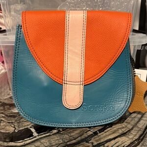 SORUKA women’s Ferrara Recycled Leather Purse